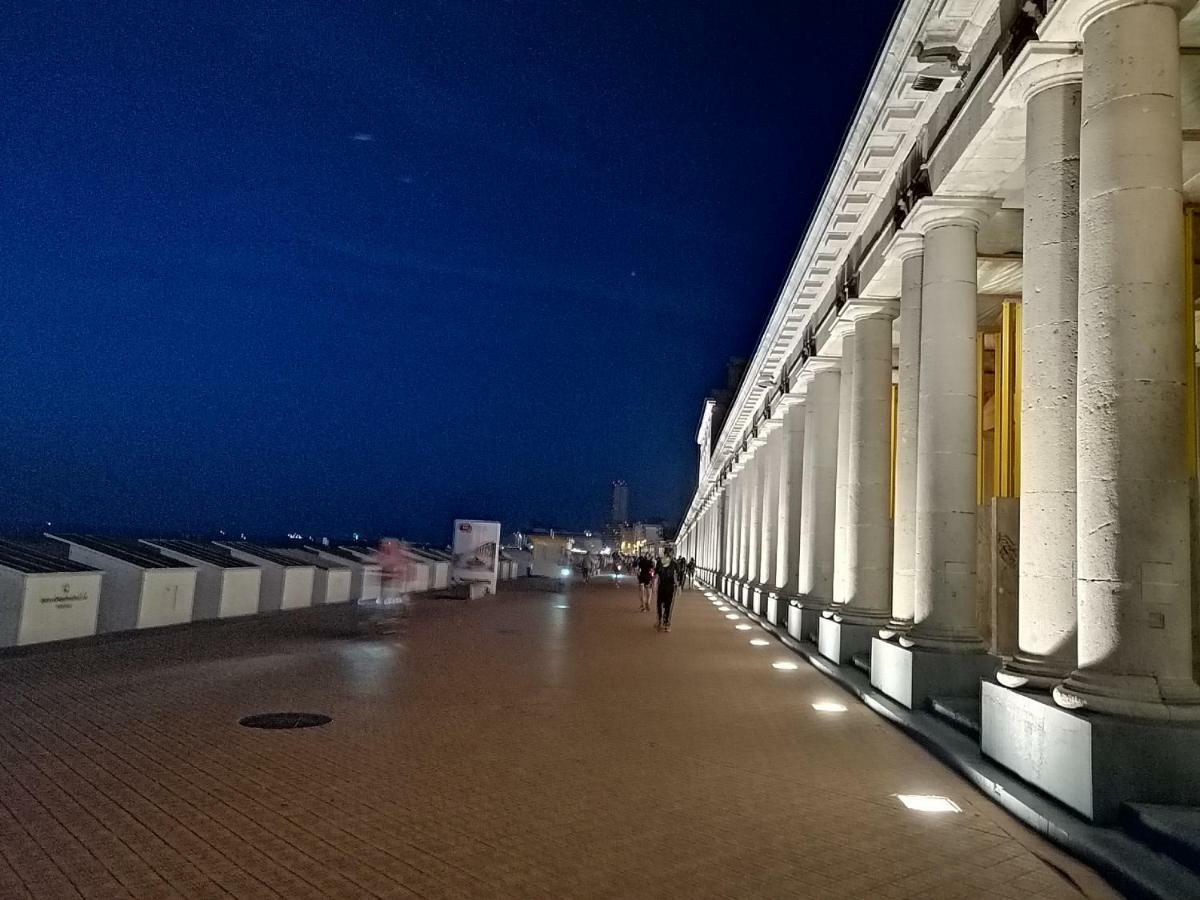 Large Apartment 800M From The Beach 90 Square Meters Ostende Exteriér fotografie